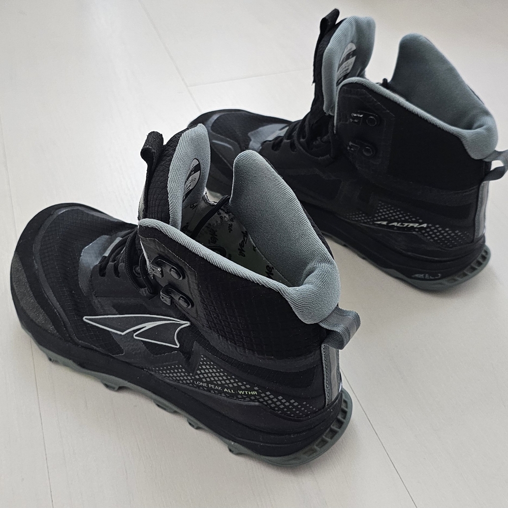 ALTRA WOMENS LONE PEAK ALL-WEATHER MID BOOTS SIZE 7 BLACK HIKING AL0A4VRA000 - Picture 4 of 7